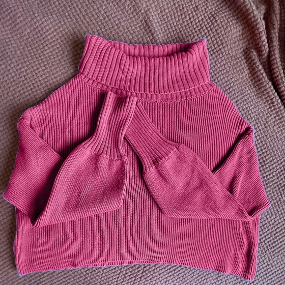 Wild Fable Pink Turtleneck Cropped Sweater Size Medium - Picture 1 of 7